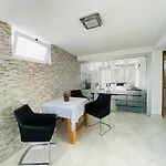 Daire Apartmani-joe *