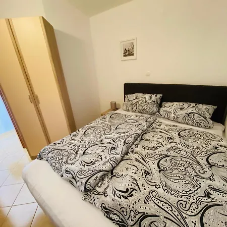 Daire Apartmani-joe Podglavica